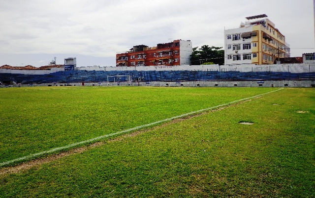 Estádio Antônio Mourão Vieira Filho - Rua Bariri - Olaria