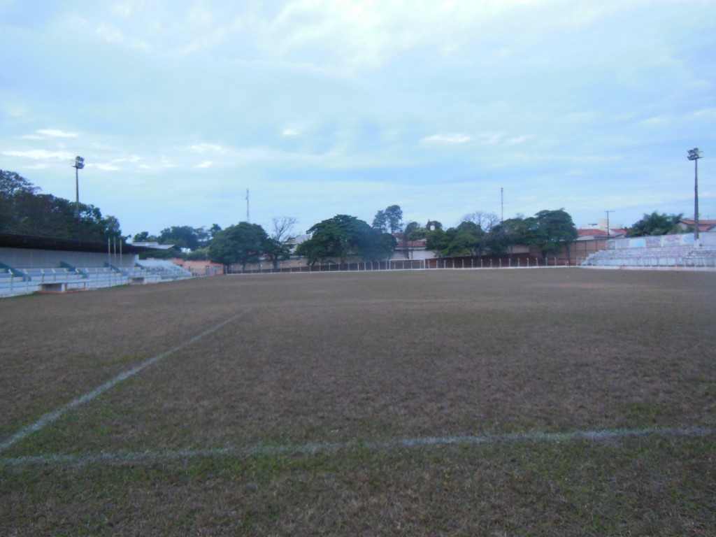 Estádio Municipal Alcino Nogueira de Sylos - Mirandópolis