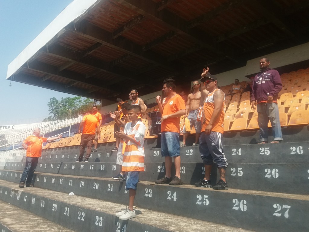 Torcida Guerreiros do Faclão - Estádio Municipal décio Vitta - SC Atibaia x EC São Bernardo - Copa Paulista 2019