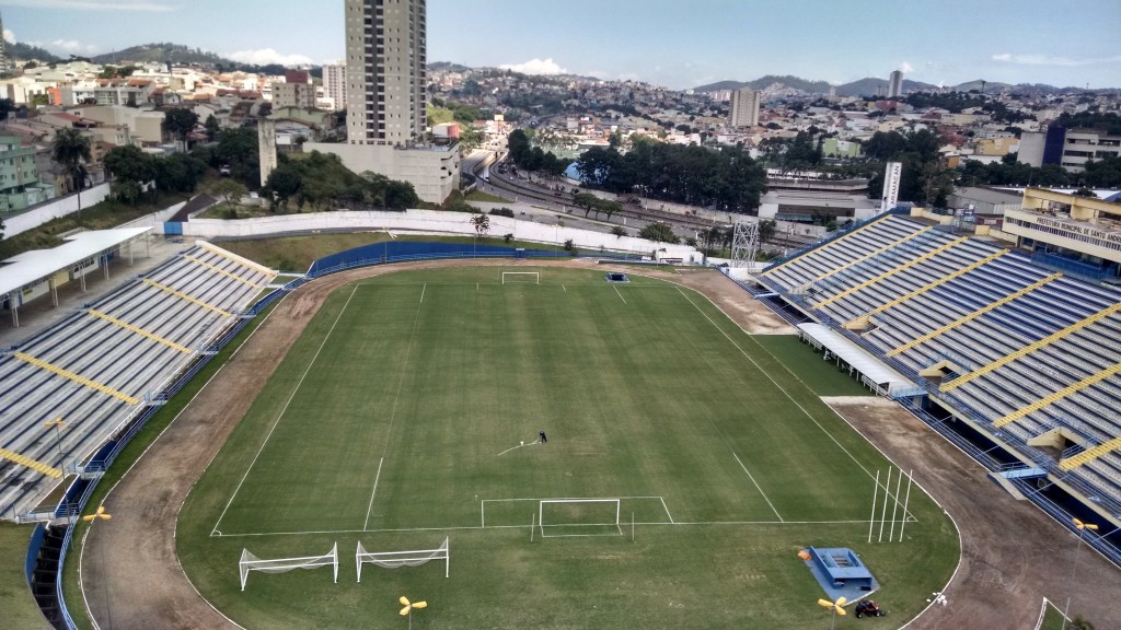 Estádio Bruno José Daniel reconstruído