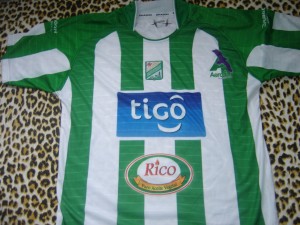 Camisa do Oriente Petrolero