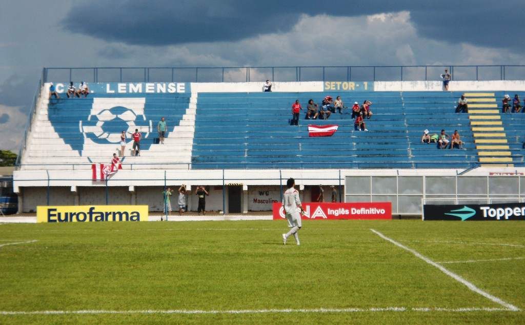 Estádio Municipal Bruno Lazzarini - CA Lemense - Leme