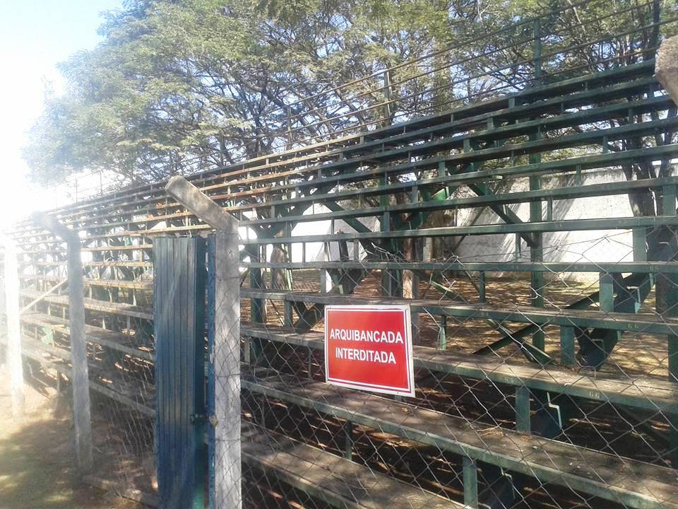 Estádio da Sociedade Esportiva Palmeirinha - Vila Famosa