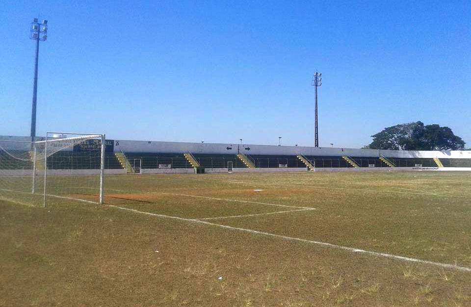 Estádio da Sociedade Esportiva Palmeirinha - Vila Famosa
