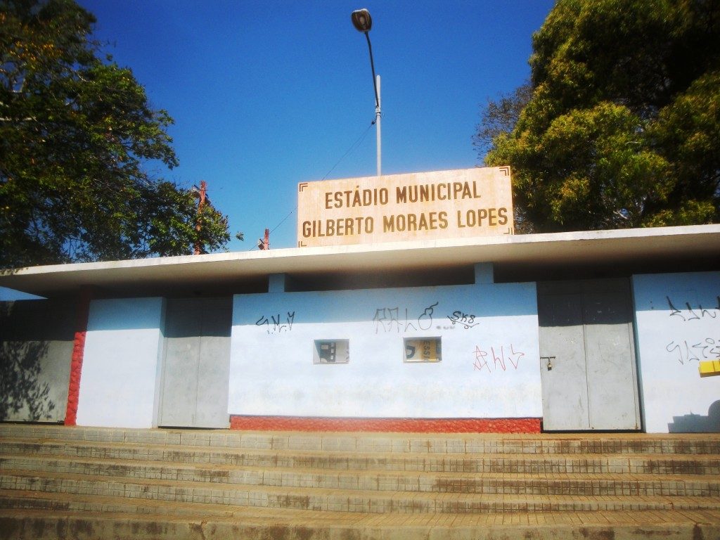 Estádio Municipal Gilberto Moraes Lopes