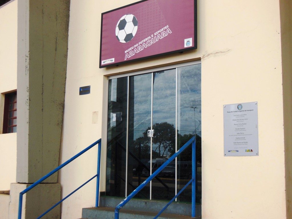 Estádio Municipal Dr Adhemar Pereira de Barros - A fonte luminoisa - Araraquara