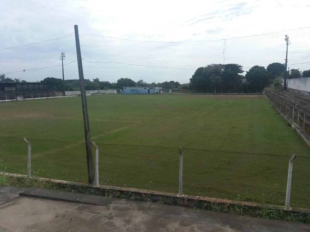 Estádio Municipal José de Freitas Cayres - Lucélia