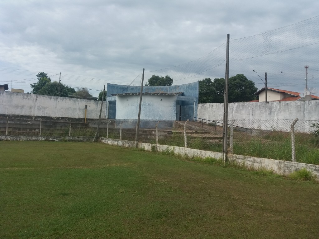 Estádio Municipal José de Freitas Cayres - Lucélia