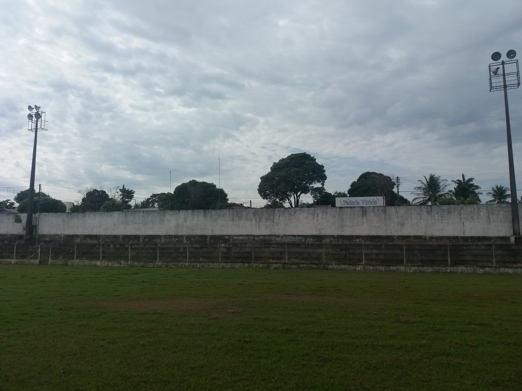 Estádio Municipal José de Freitas Cayres - Lucélia