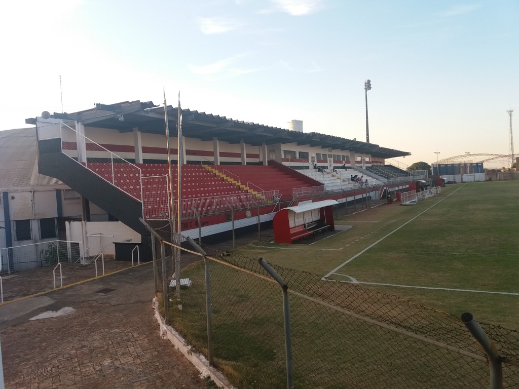  Estádio Municipal Alonso Carvalho Braga - Tupã