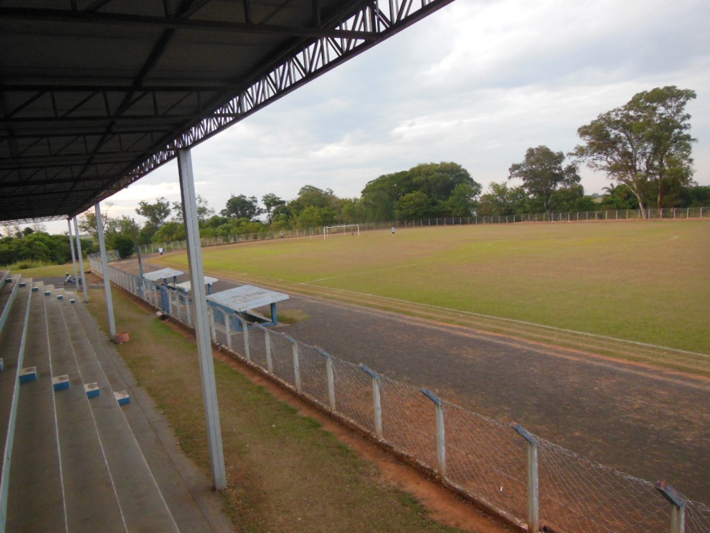 Estádio Municipal Juventino Nogueira Ramos - Guaraçaí