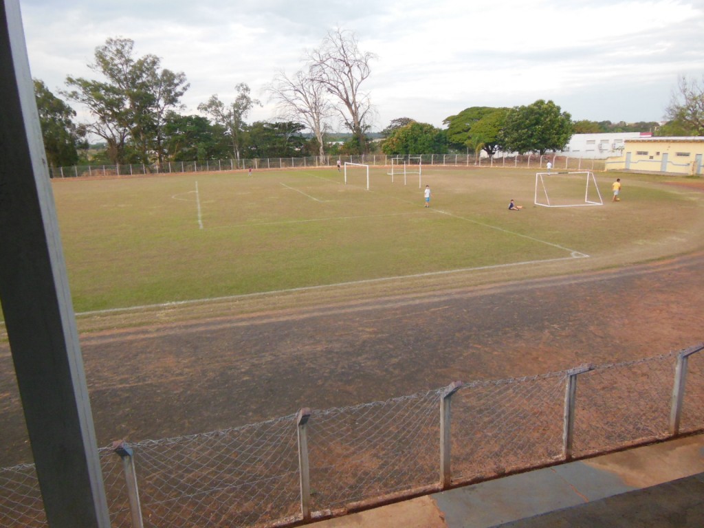 Estádio Municipal Juventino Nogueira Ramos - Guaraçaí