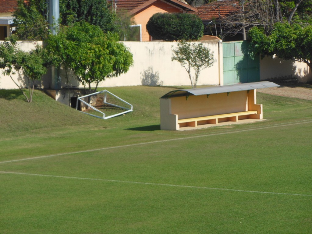 Estádio Municipal Dr Gabriel Mesquita (AA Vargense) - Vargem Grande do Sul 