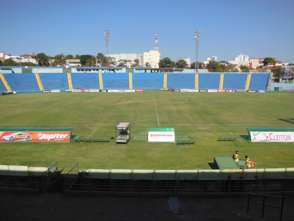 Estadio Engenheiro Joao Guido - Uberaba-MG