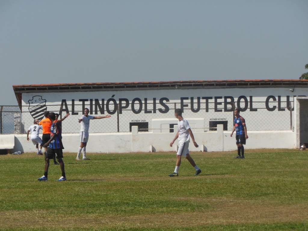 Estádio Sileno Crivelente - Altinópolis FC - Altinópolis