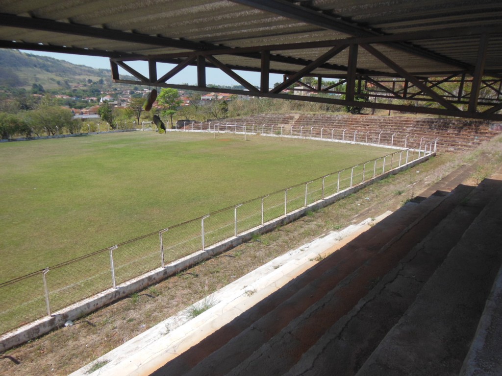 Estádio da Associação Esportiva São Simão - São Simão