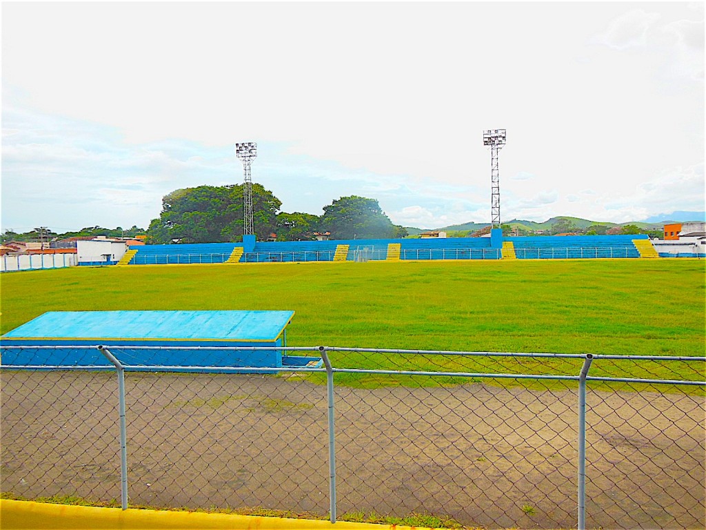 Estádio Municipal Professor Virgílio Antunes de Oliveira - Cruzeiro - SP