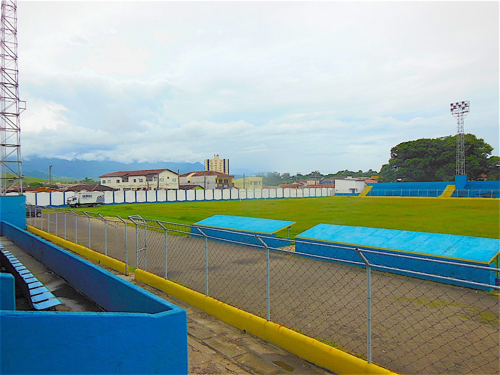 Estádio Municipal Professor Virgílio Antunes de Oliveira - Cruzeiro - SP