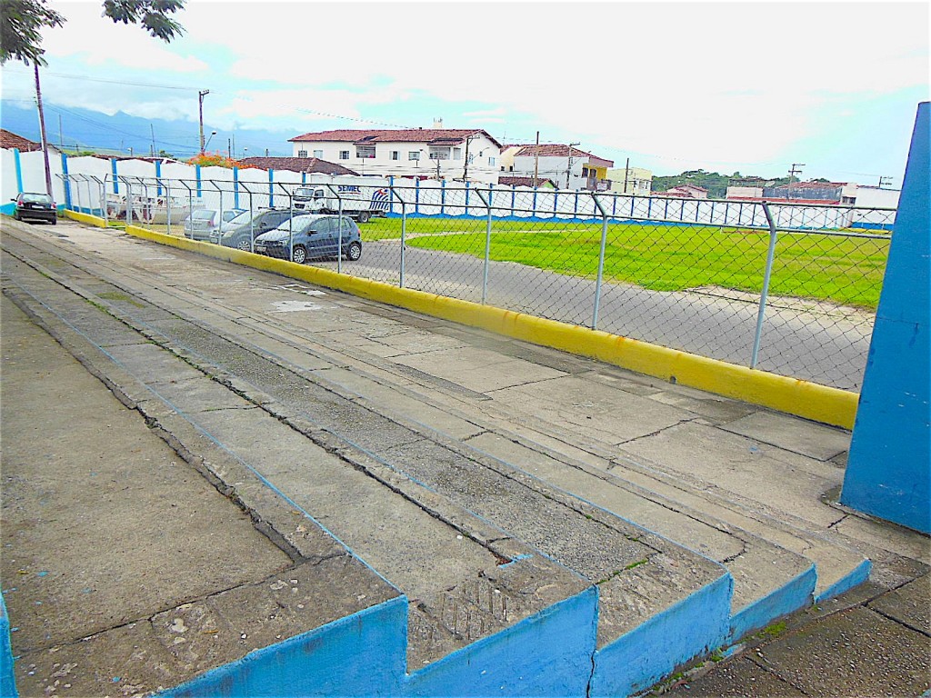 Estádio Municipal Professor Virgílio Antunes de Oliveira - Cruzeiro - SP