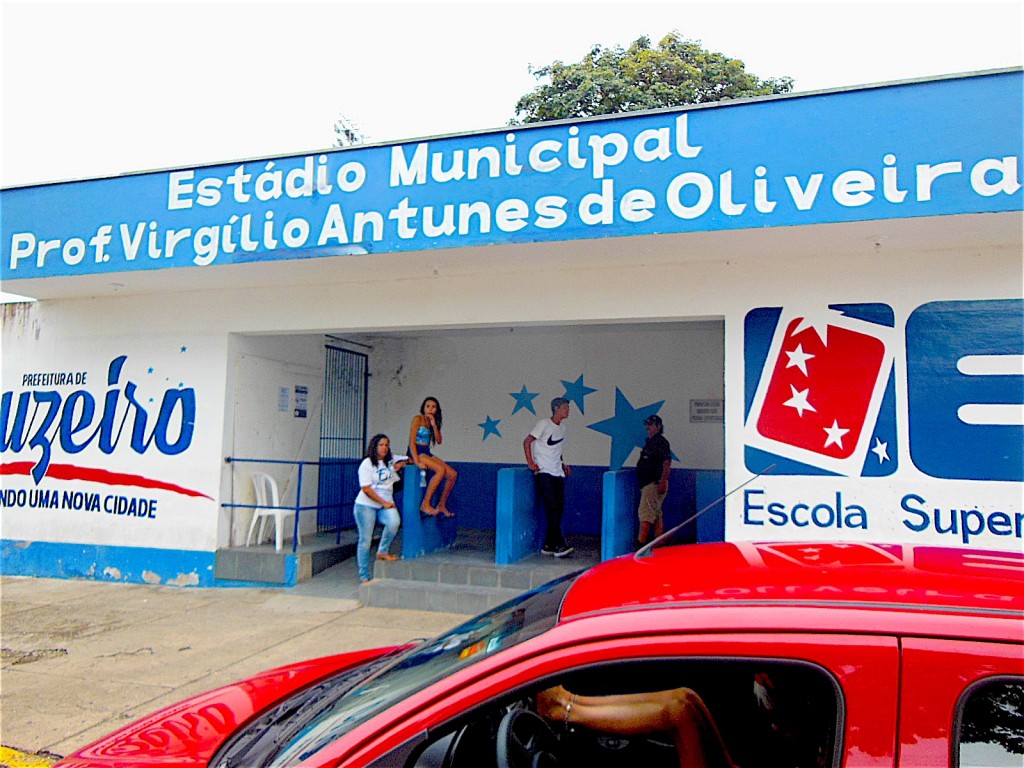 Estádio Municipal Professor Virgílio Antunes de Oliveira - Cruzeiro - SP