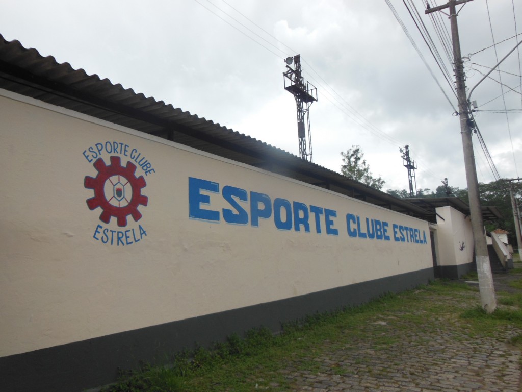 Estádio Fábrica de Pólvora e Explosivos Piquete - Esporte CLube Estrela