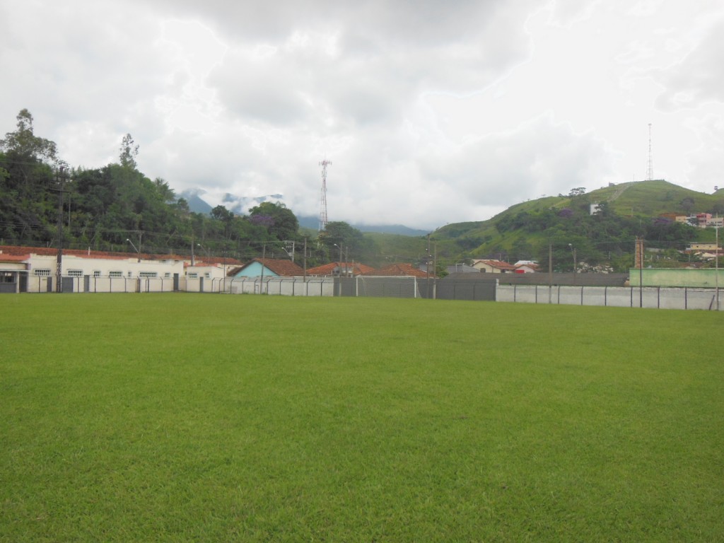 Estádio Fábrica de Pólvora e Explosivos Piquete - Esporte CLube Estrela