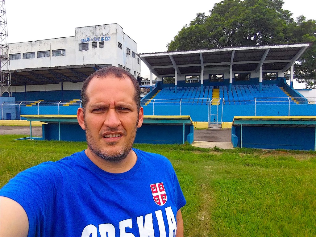 Estádio Municipal Professor Virgílio Antunes de Oliveira - Cruzeiro - SP