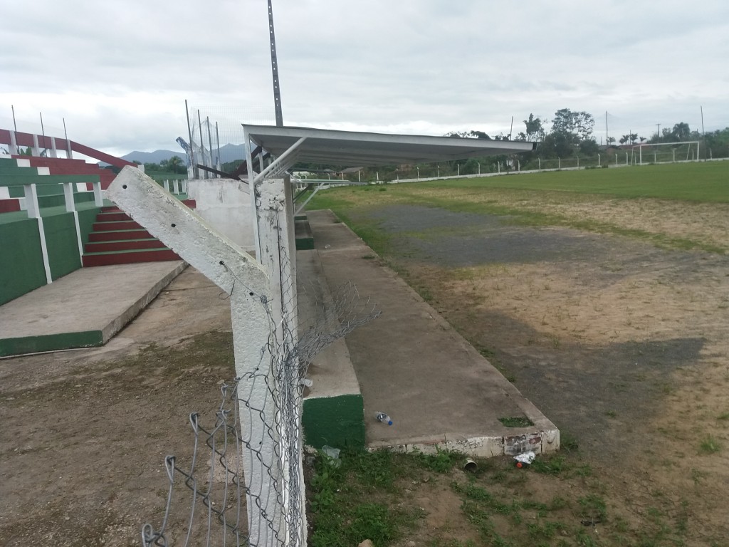 Estádio Municipal Édison Batista Teixeira - Clube Atlético Cananéia 