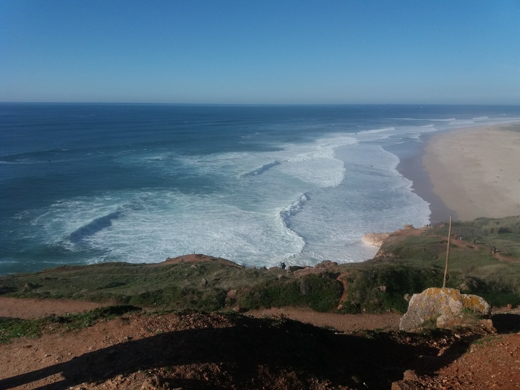 Nazaré e suas ondas gigantes - Portugal