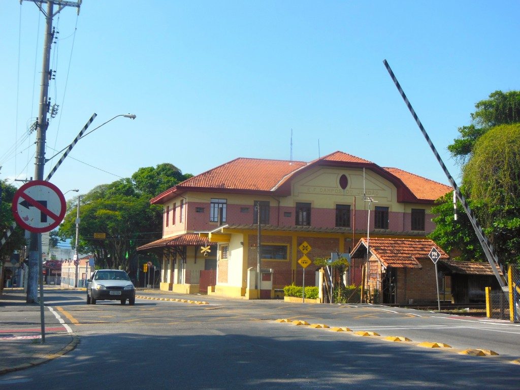 Estação ferroviária de Pindamonhangaba