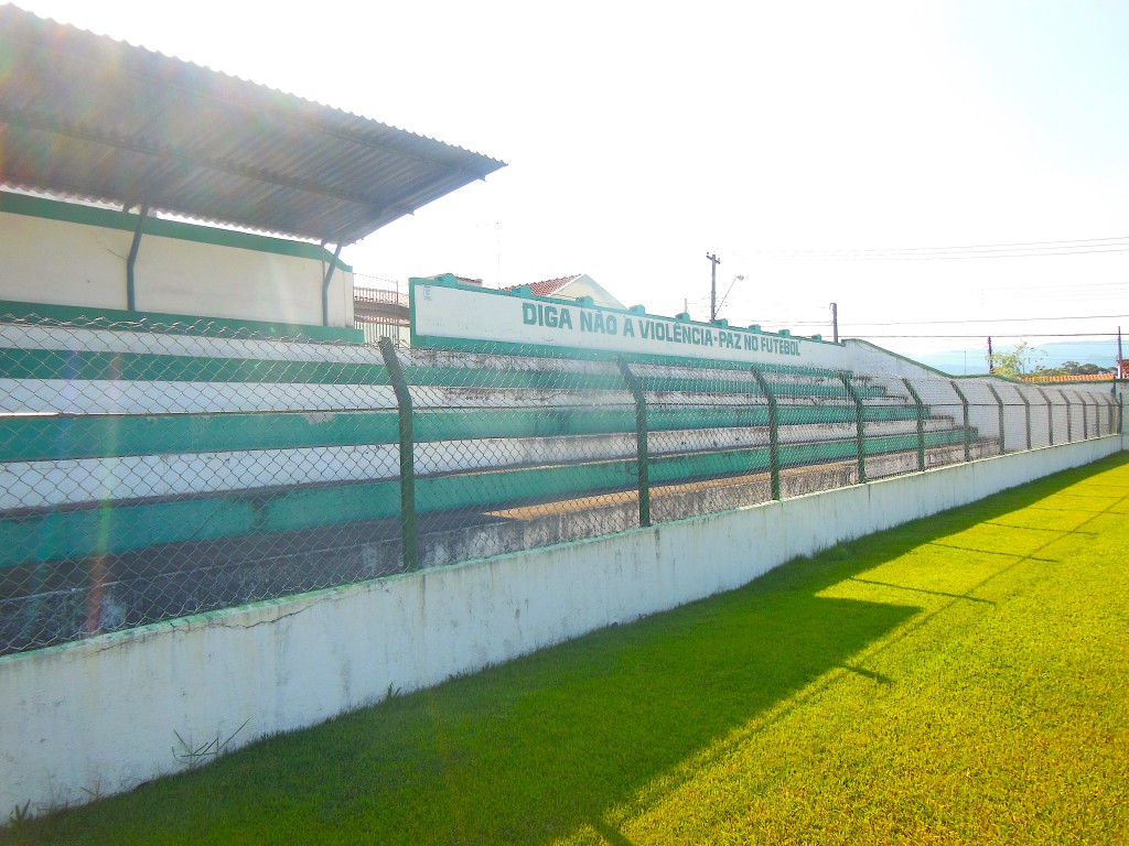 Estádio Dr. Antonio Pinheiro Júnior - Ferroviária de Pindamonhangaba