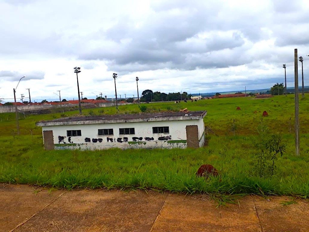  Estádio Municipal Edivaldo Rodrigues de Arruda - Paranapanema