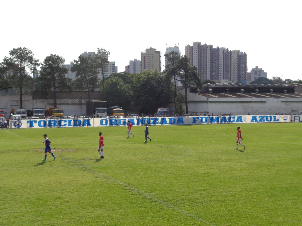 Torcedores mogianos aproveitam jogos do Corinthians Feminino no Nogueirão